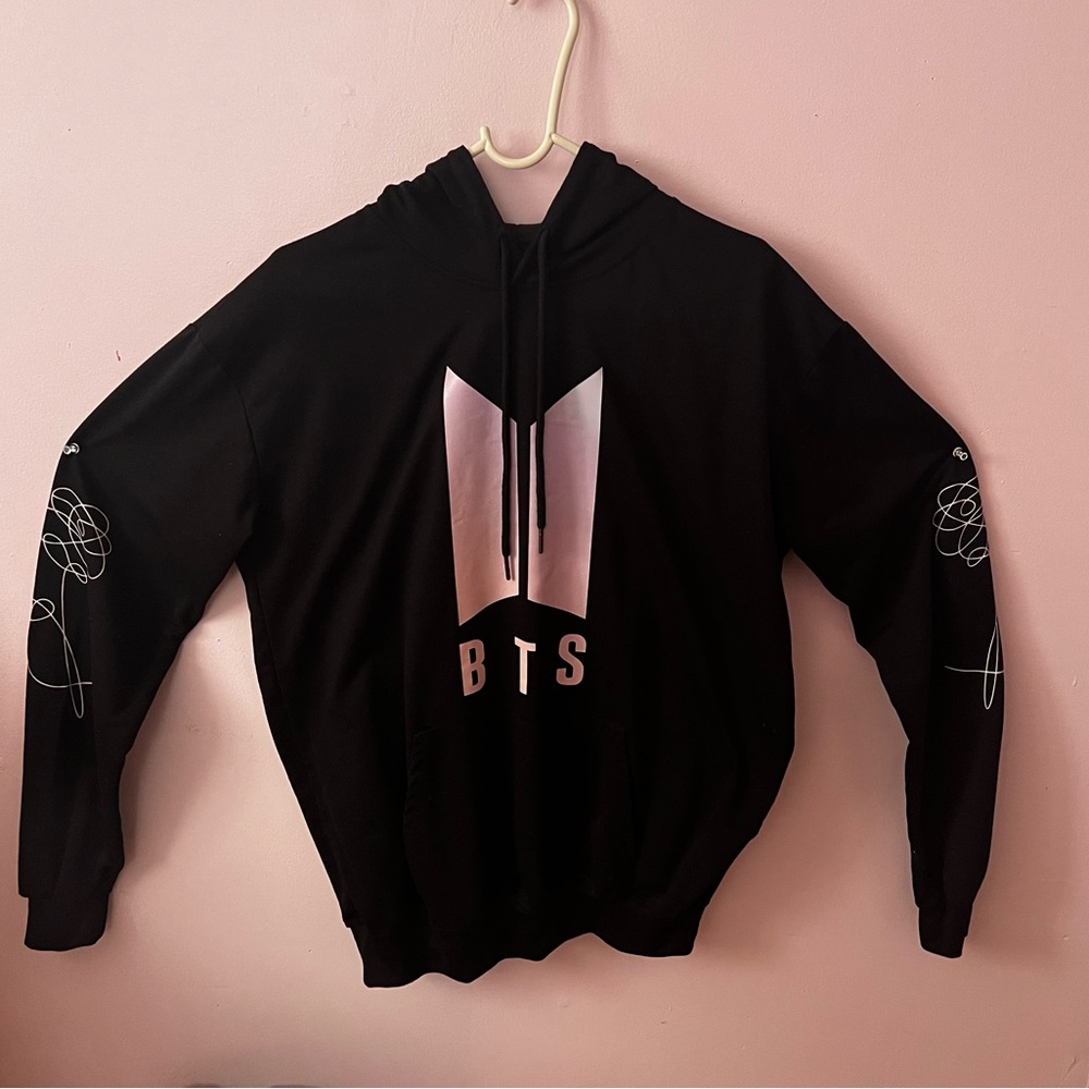 BTS NEVER WORN SWEATER